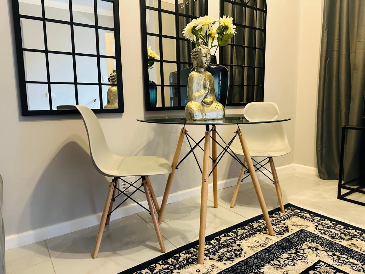 קייפטאון Nederburg, Sea Point, 2 Bed Apt - New מראה חיצוני תמונה