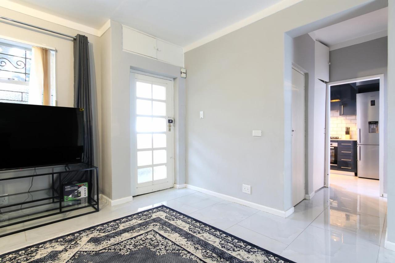קייפטאון Nederburg, Sea Point, 2 Bed Apt - New מראה חיצוני תמונה